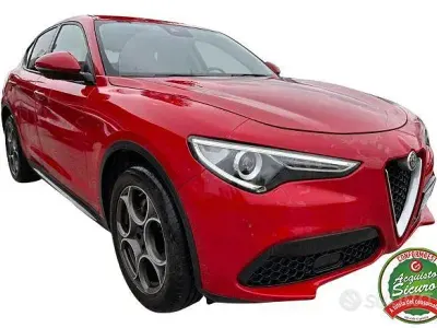 Usata Alfa Romeo Stelvio Tech Edition 160 CV (117 kW) 2019 Rosso SUV
