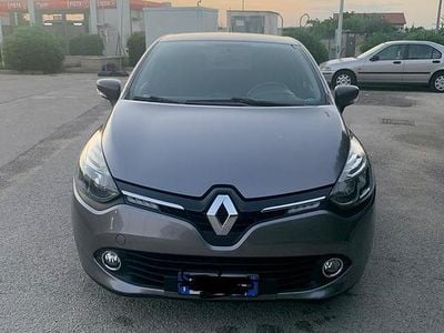 Usata Renault Clio IV 75 CV (55 kW) 2014 Grigio Berlina