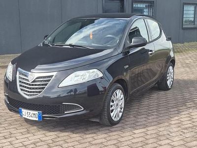 Usata Lancia Ypsilon Platinum 69 CV (50 kW) 2014 Nero Utilitaria