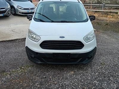 Usata Ford Courier 2017 Bianco Monovolume