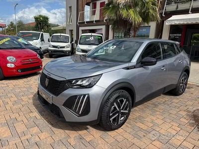 Usata Peugeot 2008 Style 100 CV (73 kW) 2025 Grigio SUV