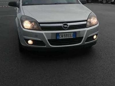 Usata 2005 Opel Astra GTC Edition Berlina | 1600 € (Buon prezzo)