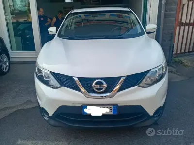 Usata Nissan Qashqai Acenta 116 CV (85 kW) 2014 Bianco SUV