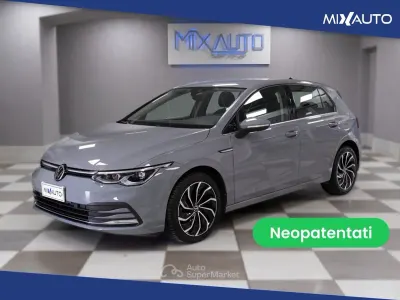 Usata VW Golf VIII Style 116 CV (85 kW) 2022 Grigio Berlina
