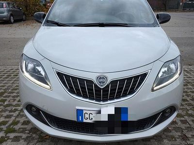 Usata Lancia Ypsilon Gold 69 CV (50 kW) 2021 Utilitaria