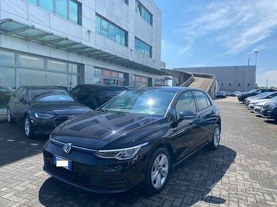 Usata VW Golf VII Life 149 CV (109 kW) 2020 Berlina