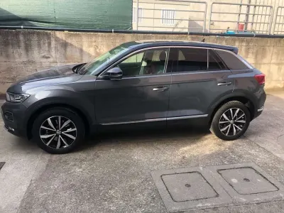 Usata VW T-Roc Style 116 CV (85 kW) 2018 Grigio SUV