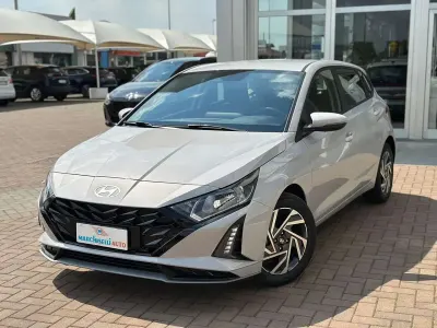 Nuova Hyundai i20 90 CV (66 kW) 2026 Argento Utilitaria