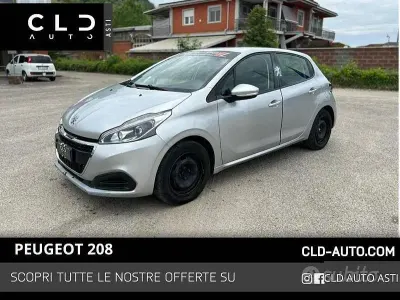 Usata Peugeot 208 Allure 75 CV (55 kW) 2018 Other Utilitaria
