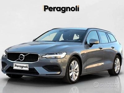 Usata Volvo V60 Business Edition 197 CV (144 kW) 2021 Grigio Station wagon