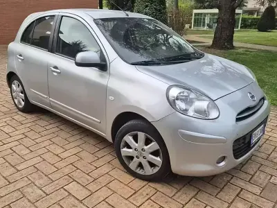 Begagnad Nissan Micra 80 HK (58 kW) 2012 Grå Halvkombi