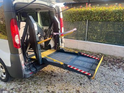 Usata Renault Trafic 116 CV (85 kW) 2009 Bianco Monovolume