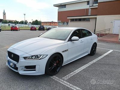 Usata Jaguar XE R-Sport 180 CV (132 kW) 2015 Bianco Berlina