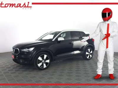 Usata Volvo XC40 Momentum 190 CV (139 kW) 2019 Black solid SUV