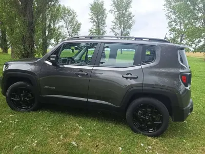 Usata Jeep Renegade Longitude 140 CV (102 kW) 2018 Grigio SUV