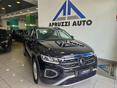 Usata VW T-Roc Life 150 CV (110 kW) 2022 Nero SUV