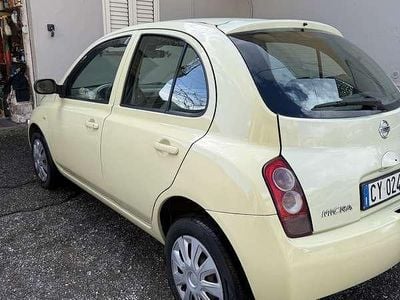 Usata Nissan Micra Acenta 86 CV (63 kW) 2005 Giallo Berlina