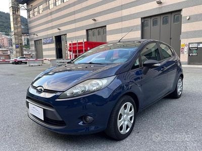 Usata Ford Fiesta 82 CV (60 kW) 2011 Blu Utilitaria