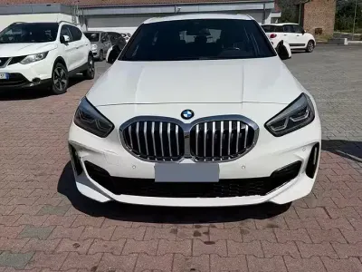 Usata BMW 118 150 CV (110 kW) 2021 Bianco Berlina