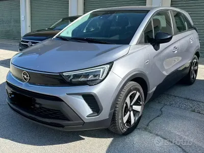 Usata Opel Crossland 110 CV (80 kW) 2022 Grigio SUV