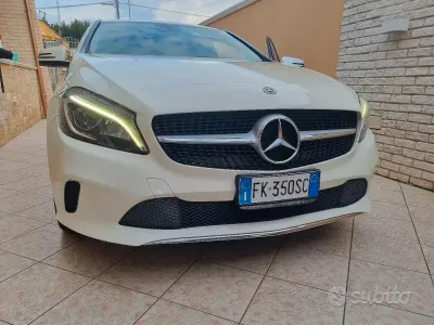 Usata Mercedes A180 109 CV (80 kW) 2017 Bianco Berlina