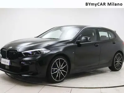 Usata BMW 135 306 CV (225 kW) 2021 Black sapphire metallizzato Utilitaria