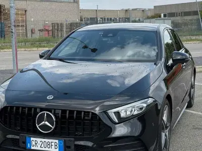 Usata Mercedes A200 163 CV (119 kW) 2022 Nero Berlina