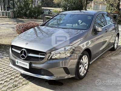 Usata Mercedes A180 Executive 109 CV (80 kW) 2017 Grigio Utilitaria
