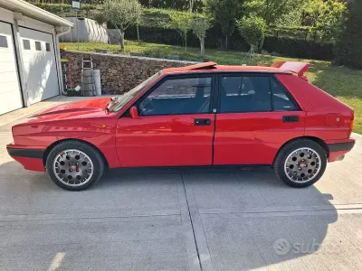 Usata Lancia Delta 196 CV (144 kW) 1990 Rosso Utilitaria