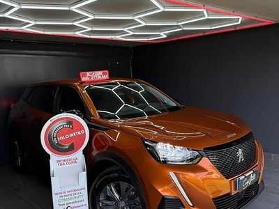 Usata Peugeot 2008 Active 110 CV (80 kW) 2022 Arancione SUV