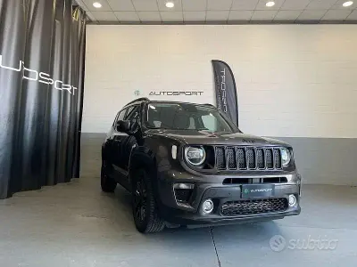 Używany Jeep Renegade Limited 120 KM (88 kW) 2020 Szary SUV