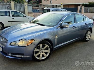 Usata Jaguar XF Premium Luxury 207 CV (152 kW) 2008 Grigio Berlina