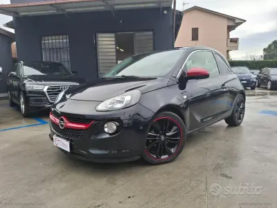Usata Opel Adam 101 CV (74 kW) 2013 Nero Utilitaria