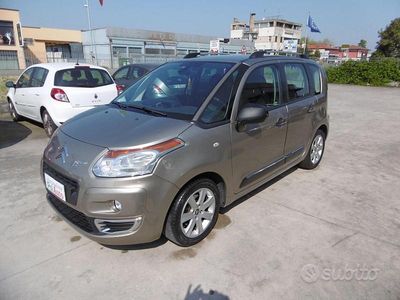 Oro Usata 2010 Citroën C3 Picasso Exclusive Monovolume | 6000 € (Molto cara)