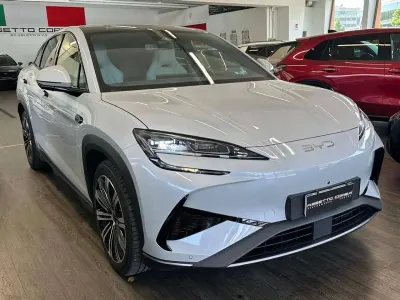 Nuova BYD Sealion 7 144 kW (197 CV) 2026 Atlantis grey SUV