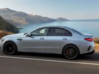 Nuova Mercedes C63S AMG Premium Plus 680 CV (500 kW) 2026 Argento Berlina