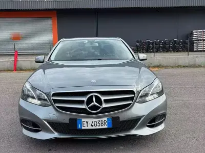 Usata Mercedes E250 204 CV (150 kW) 2015 Grigio Berlina