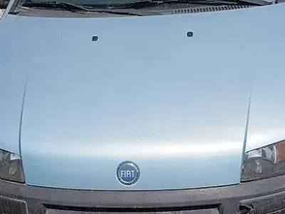 Usata Fiat Punto 60 CV (44 kW) 1999 Bluazzurro Berlina