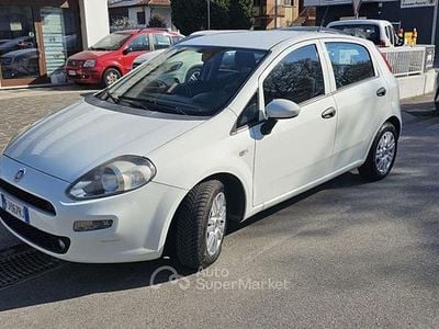 Usata Fiat Punto Street 95 CV (69 kW) 2017 Bianco Utilitaria