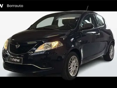 Usata Lancia Ypsilon Gold 69 CV (50 kW) 2016 Blu/azzurro Utilitaria