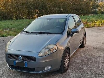 Usata Fiat Grande Punto 75 CV (55 kW) 2007 Grigio Utilitaria