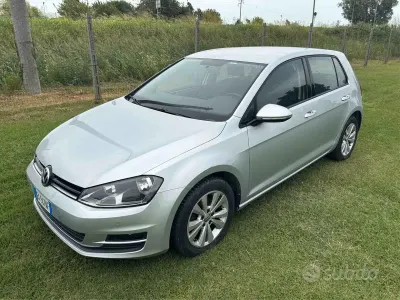 Usata VW Golf VII Comfortline 105 CV (77 kW) 2014 Grigio Berlina