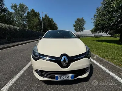 Usata Renault Clio IV Life 75 CV (55 kW) 2016 Bianco Berlina