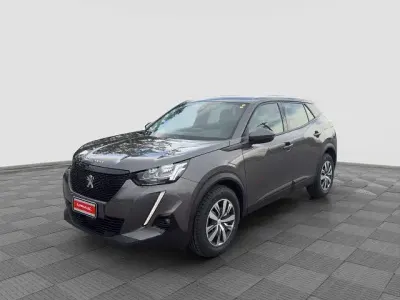 Usata Peugeot 2008 Active 101 CV (74 kW) 2021 Grigio platinum SUV