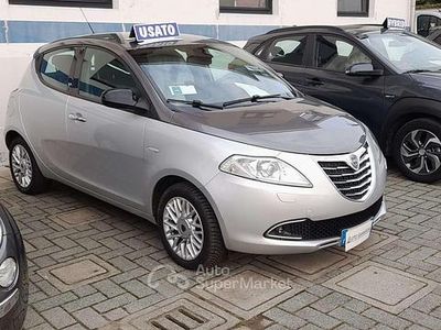 Usata Lancia Ypsilon Platinum 69 CV (50 kW) 2014 Gray Utilitaria
