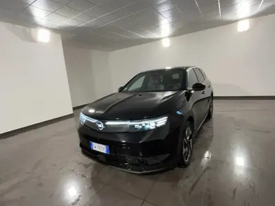 Usata Opel Grandland X 136 CV (100 kW) 2025 Karbon black SUV
