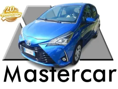 Usata Toyota Yaris Hybrid Business Edition 73 CV (53 kW) 2019 Blu/azzurro Berlina