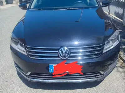 Usata VW Passat 140 CV (102 kW) 2012 Nero Station wagon