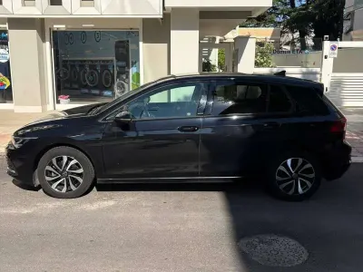 Usata VW Golf VIII Edition 131 CV (96 kW) 2021 Nero Berlina