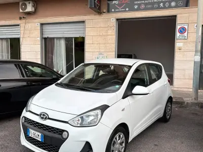 Usata Hyundai i10 66 CV (48 kW) 2017 Bianco Utilitaria